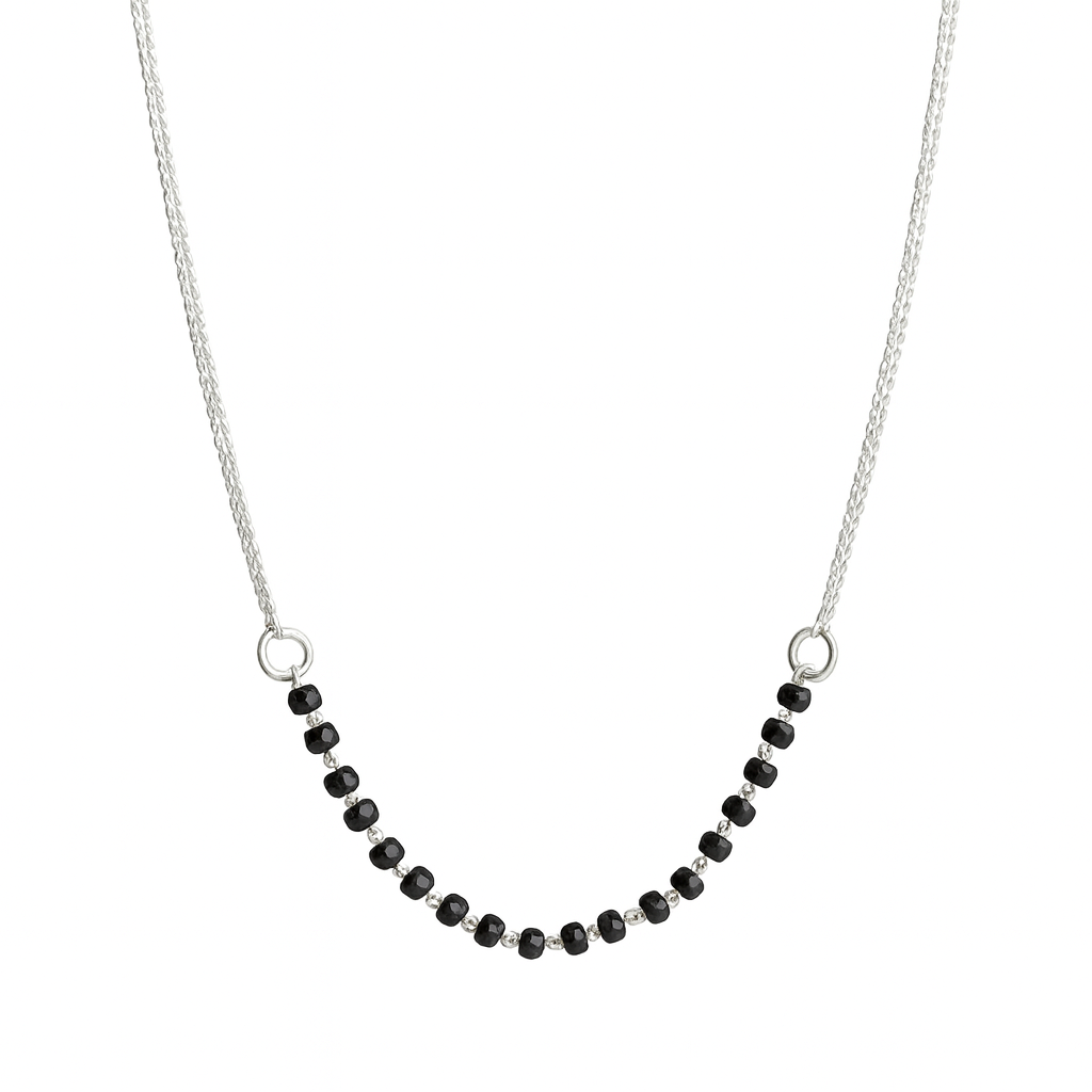 Elegante Kette aus Silber im klassischen Mangalsutra-Design